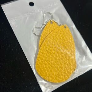 Golden yellow textured teardrop earrings hook style new